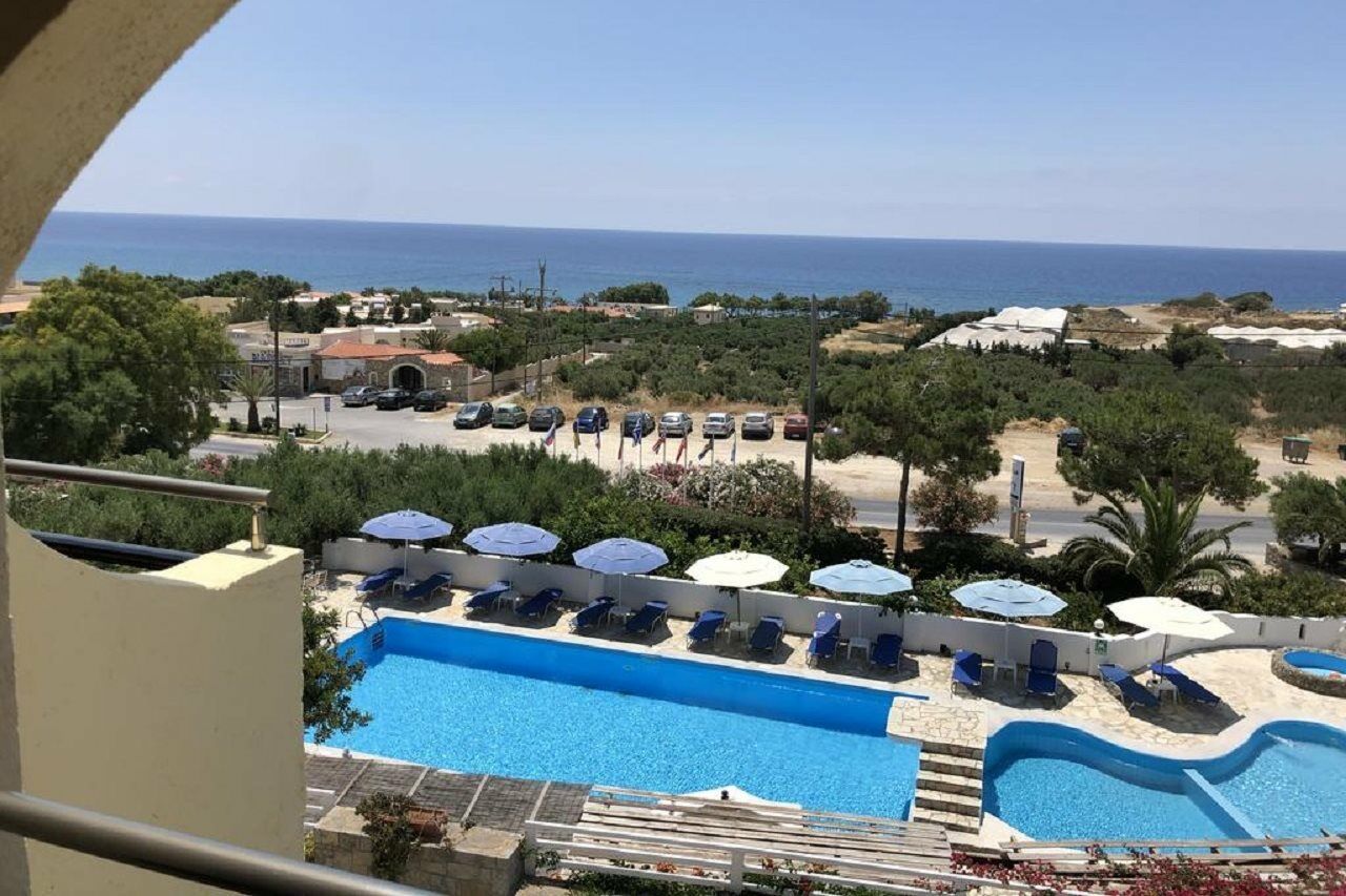 Blue Sky Hotel كوتْسوناري المظهر الخارجي الصورة